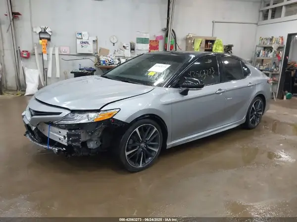 4T1K61AK3LU303411 2020 TOYOTA CAMRY - Image 2