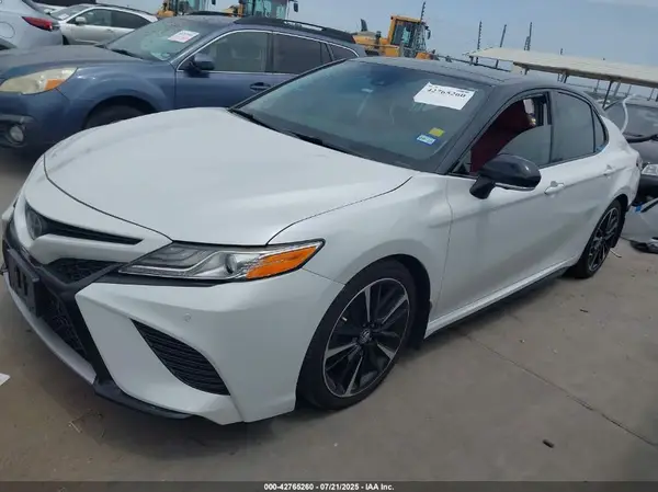 4T1K61AK3LU312318 2020 TOYOTA CAMRY - Image 2
