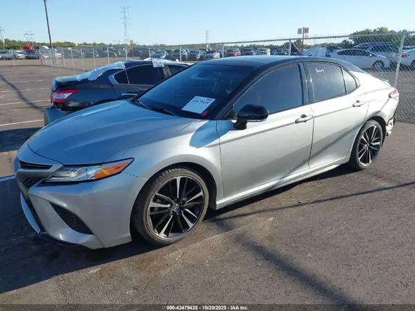 4T1K61AK3LU331578 2020 TOYOTA CAMRY - Image 2