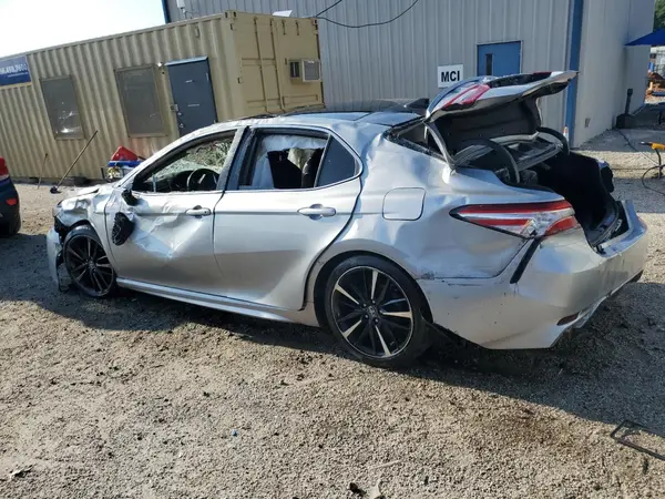 4T1K61AK3LU344802 2020 TOYOTA CAMRY - Image 2