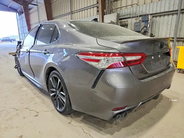 4T1K61AK3LU349398 2020 TOYOTA CAMRY - Image 2