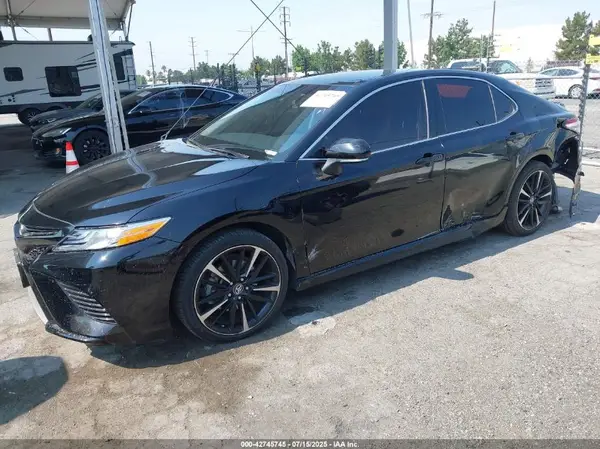 4T1K61AK3LU349823 2020 TOYOTA CAMRY - Image 2