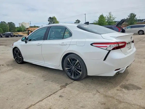 4T1K61AK3LU374494 2020 TOYOTA CAMRY - Image 2