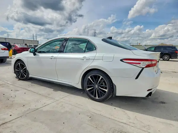 4T1K61AK3LU384023 2020 TOYOTA CAMRY - Image 2