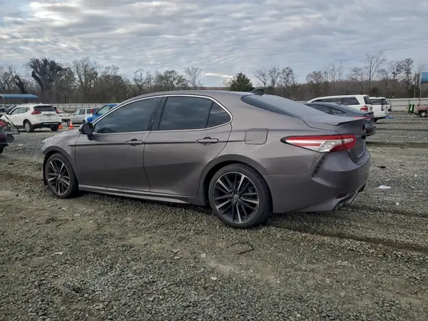 4T1K61AK3LU385317 2020 TOYOTA CAMRY - Image 2