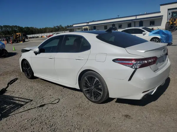 4T1K61AK3LU509344 2020 TOYOTA CAMRY - Image 2
