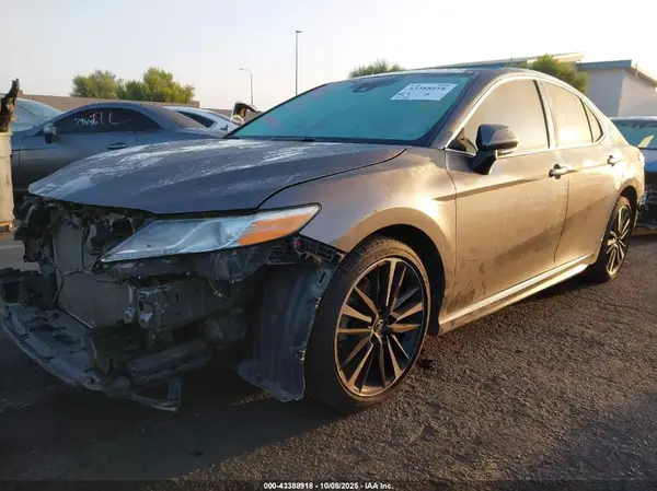 4T1K61AK3LU902826 2020 TOYOTA CAMRY - Image 2