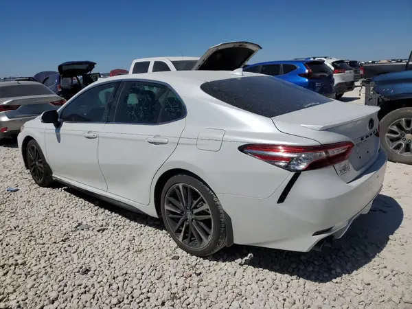 4T1K61AK3LU922655 2020 TOYOTA CAMRY - Image 2