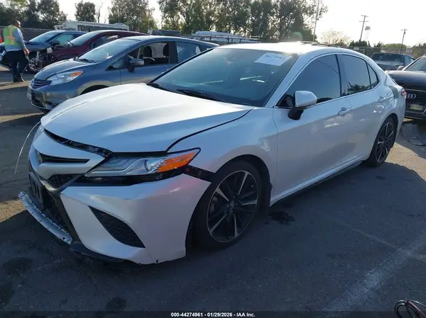 4T1K61AK3LU930920 2020 TOYOTA CAMRY - Image 2