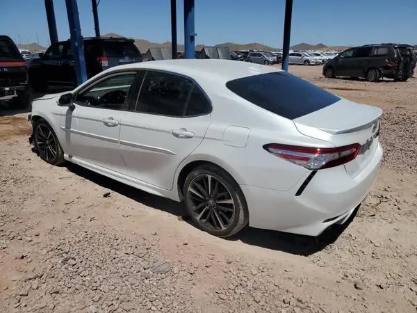 4T1K61AK3LU940279 2020 TOYOTA CAMRY - Image 2