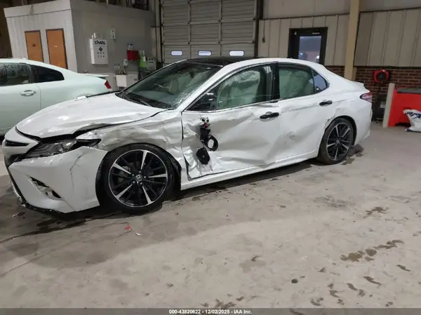 4T1K61AK3LU969460 2020 TOYOTA CAMRY - Image 2