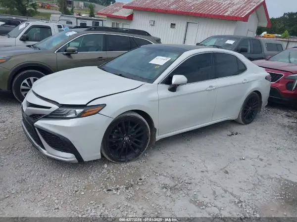 4T1K61AK3MU408385 2021 TOYOTA CAMRY - Image 2