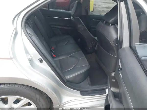 4T1K61AK3MU409696 2021 TOYOTA CAMRY - Image 8