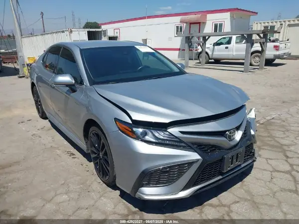 4T1K61AK3MU423954 2021 TOYOTA CAMRY - Image 1