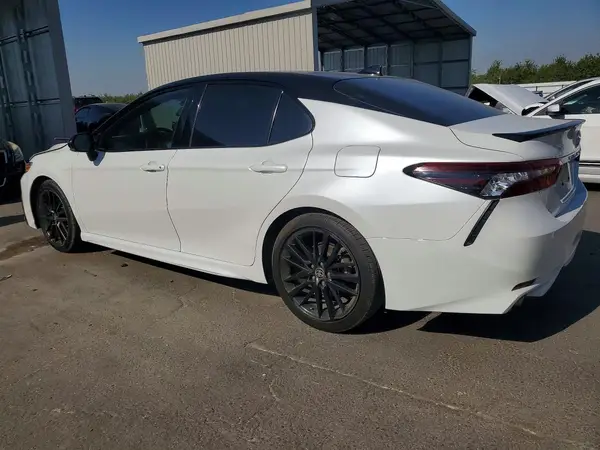 4T1K61AK3MU467100 2021 TOYOTA CAMRY - Image 2