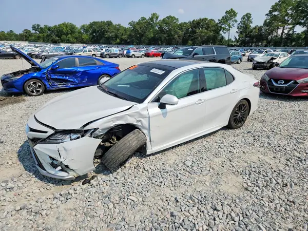 4T1K61AK3MU521141 2021 TOYOTA CAMRY - Image 1