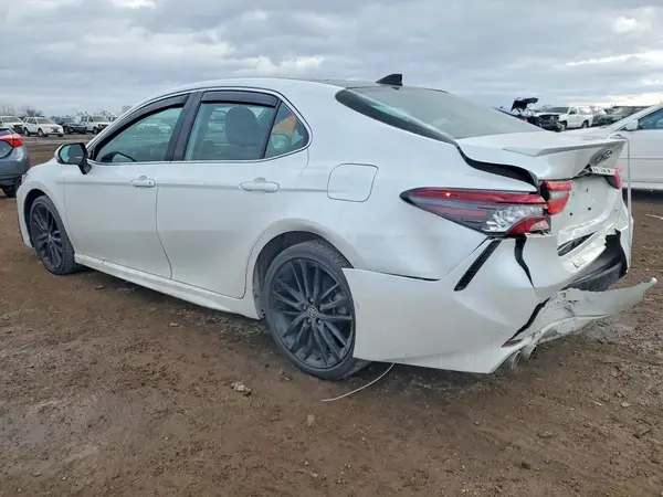 4T1K61AK3MU524458 2021 TOYOTA CAMRY - Image 2