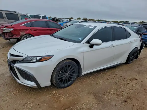 4T1K61AK3MU548114 2021 TOYOTA CAMRY - Image 1