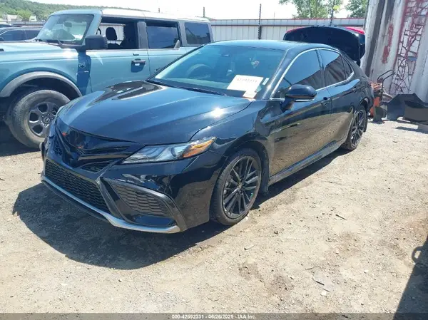 4T1K61AK3MU577869 2021 TOYOTA CAMRY - Image 2
