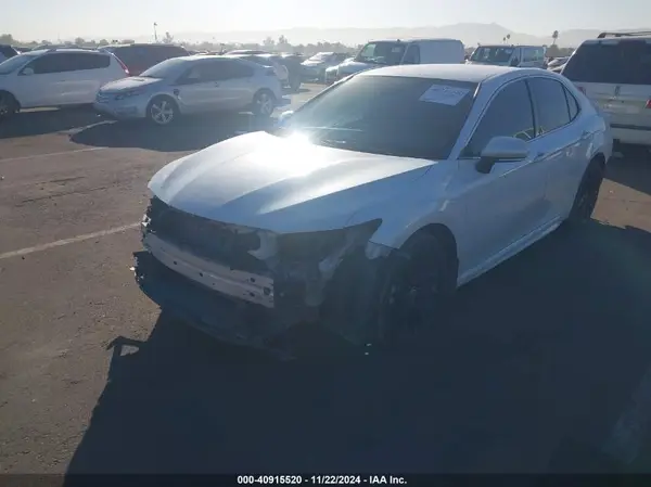 4T1K61AK3MU579704 2021 TOYOTA CAMRY - Image 2