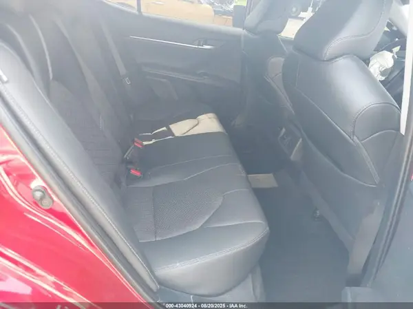 4T1K61AK3NU001717 2022 TOYOTA CAMRY - Image 8