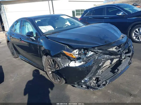 4T1K61AK3NU012796 2022 TOYOTA CAMRY - Image 1