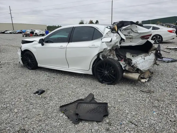 4T1K61AK3NU016430 2022 TOYOTA CAMRY - Image 2