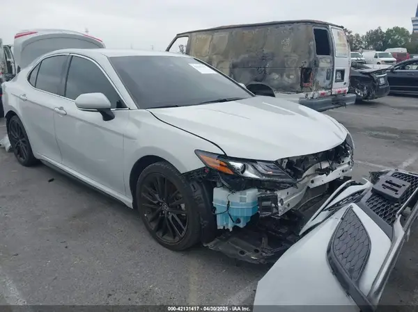 4T1K61AK3NU023412 2022 TOYOTA CAMRY - Image 1