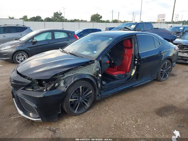 4T1K61AK3NU024897 2022 TOYOTA CAMRY - Image 2