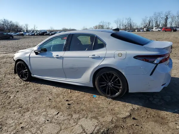 4T1K61AK3NU025449 2022 TOYOTA CAMRY - Image 2