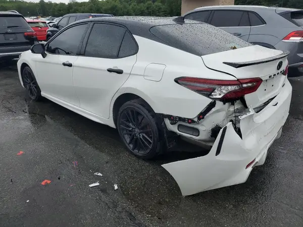 4T1K61AK3NU027749 2022 TOYOTA CAMRY - Image 2