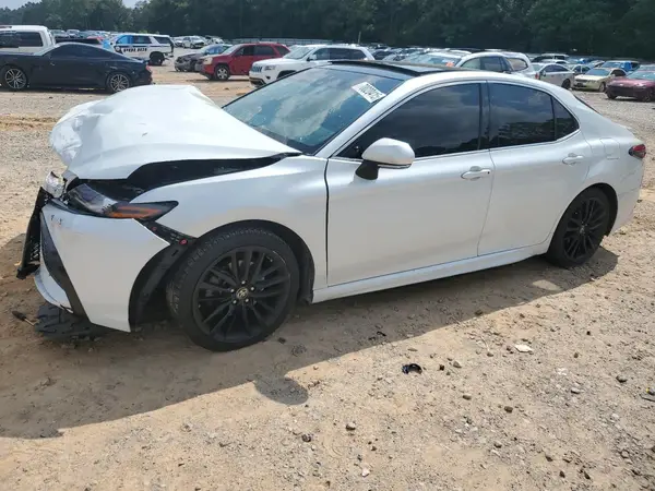 4T1K61AK3NU033096 2022 TOYOTA CAMRY - Image 1