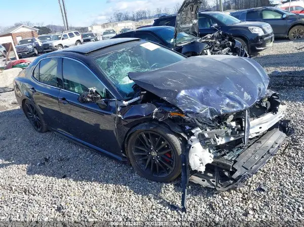 4T1K61AK3NU033843 2022 TOYOTA CAMRY - Image 1