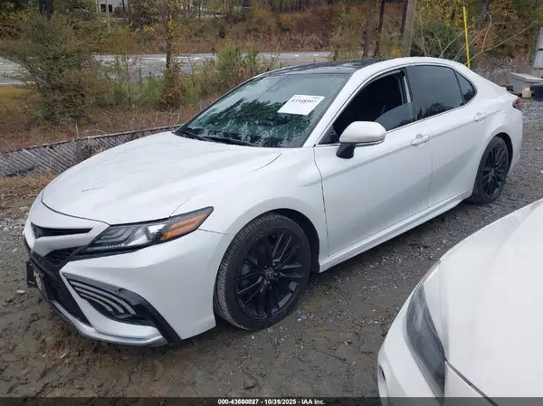 4T1K61AK3NU068947 2022 TOYOTA CAMRY - Image 2