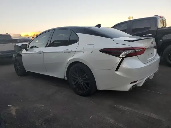 4T1K61AK3NU071153 2022 TOYOTA CAMRY - Image 2