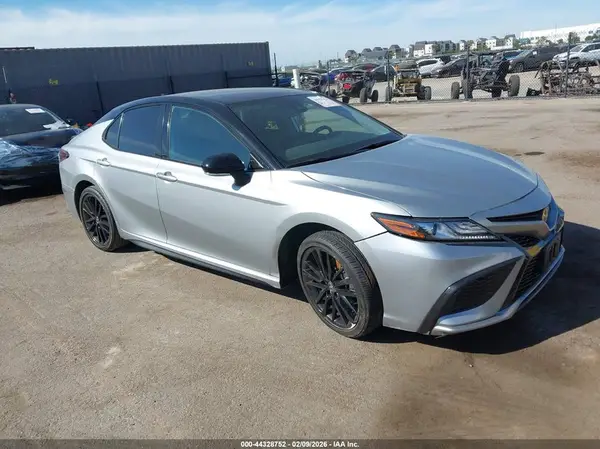 4T1K61AK3RU260861 2024 TOYOTA CAMRY - Image 1