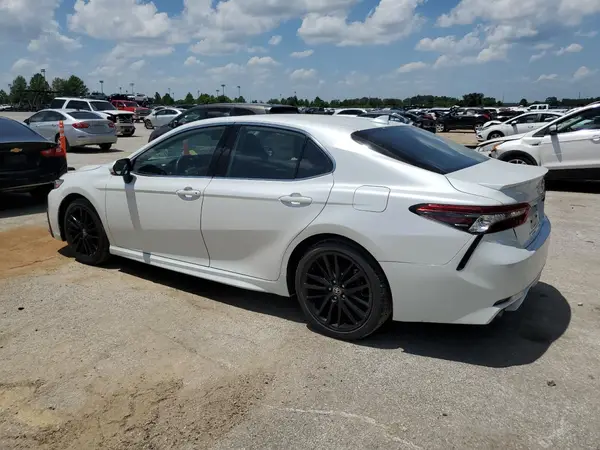 4T1K61AK3RU909025 2024 TOYOTA CAMRY - Image 2