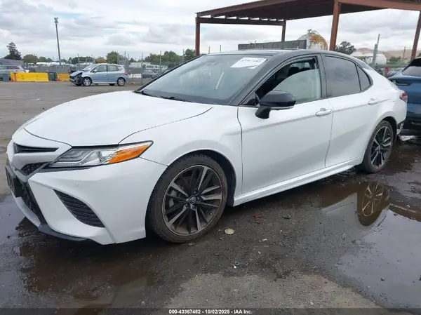 4T1K61AK4LU304860 2020 TOYOTA CAMRY - Image 2
