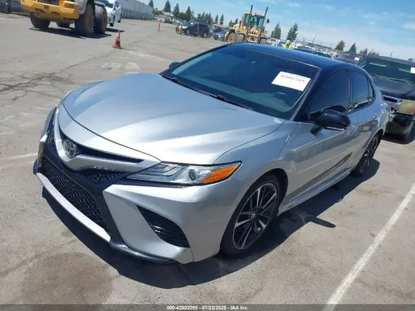 4T1K61AK4LU316037 2020 TOYOTA CAMRY - Image 2