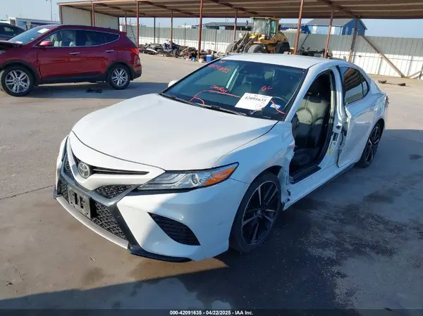 4T1K61AK4LU318709 2020 TOYOTA CAMRY - Image 2