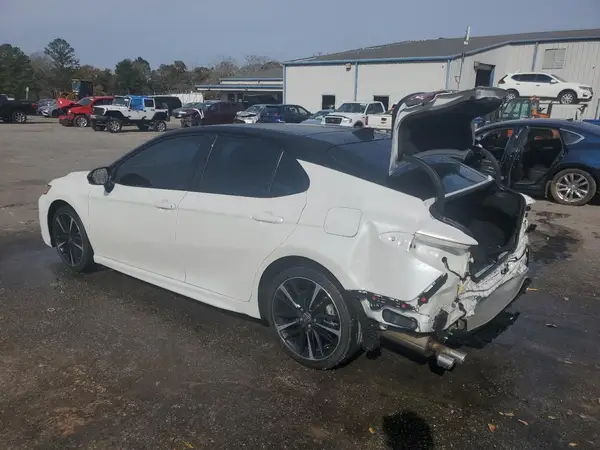 4T1K61AK4LU375265 2020 TOYOTA CAMRY - Image 2