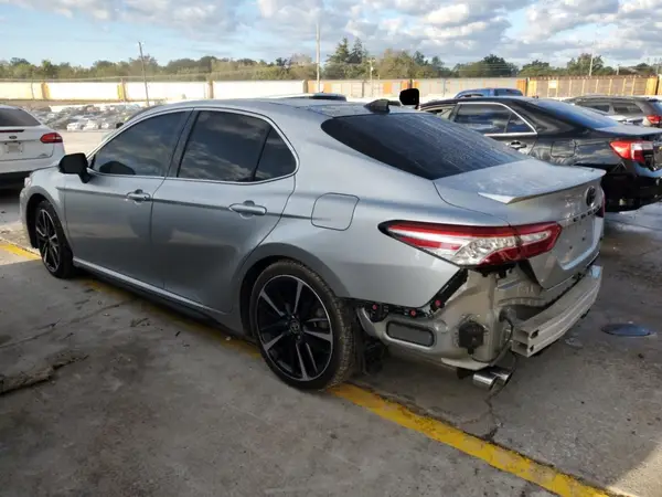 4T1K61AK4LU377338 2020 TOYOTA CAMRY - Image 2