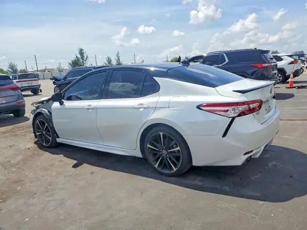 4T1K61AK4LU382698 2020 TOYOTA CAMRY - Image 2