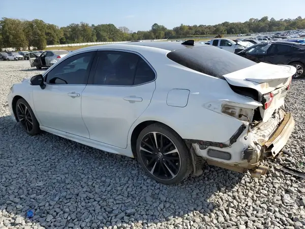 4T1K61AK4LU383415 2020 TOYOTA CAMRY - Image 2