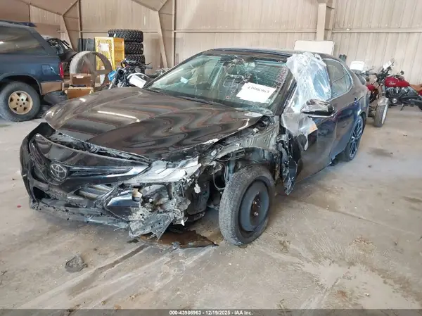 4T1K61AK4LU385584 2020 TOYOTA CAMRY - Image 2