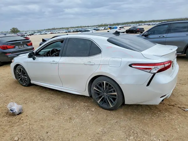 4T1K61AK4LU918307 2020 TOYOTA CAMRY - Image 2