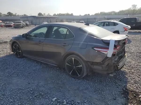 4T1K61AK4LU920445 2020 TOYOTA CAMRY - Image 2
