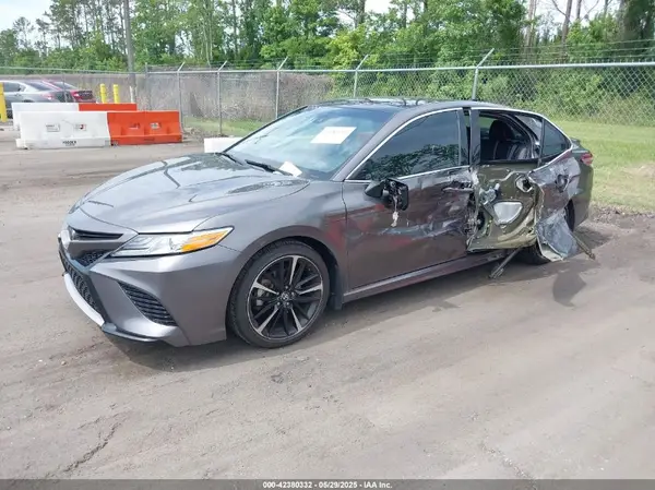 4T1K61AK4LU989586 2020 TOYOTA CAMRY - Image 2