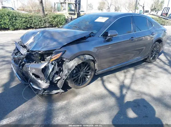 4T1K61AK4MU422103 2021 TOYOTA CAMRY - Image 2