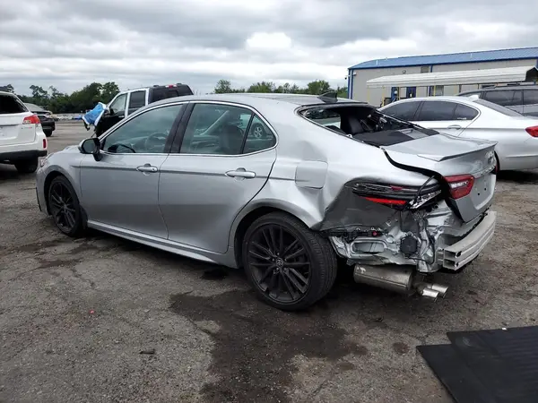 4T1K61AK4MU435787 2021 TOYOTA CAMRY - Image 2